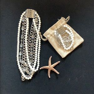 Pearl necklace and matching bracelet